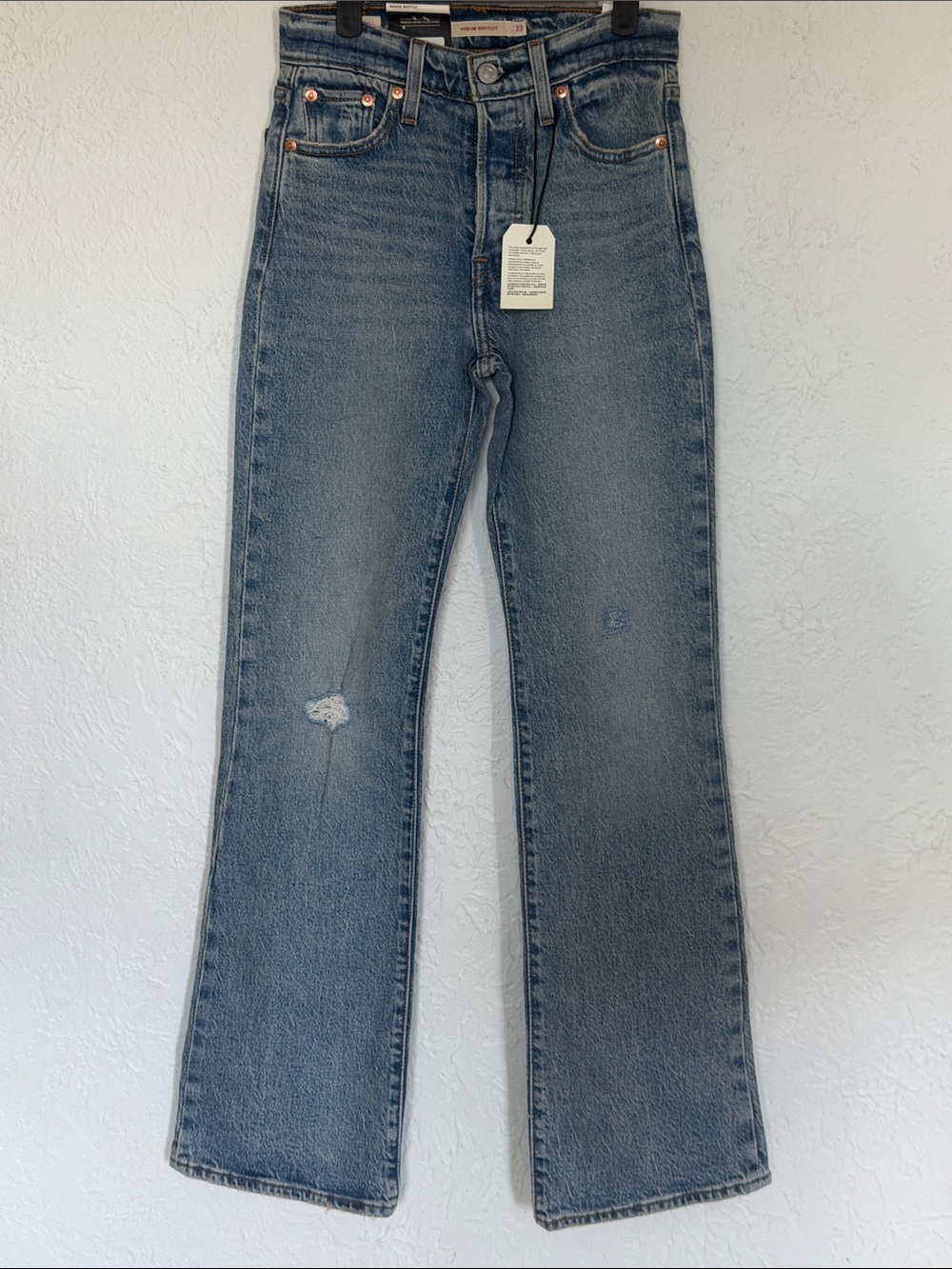 Levi's Wedgie Bootcut size 23 x 32 NWT